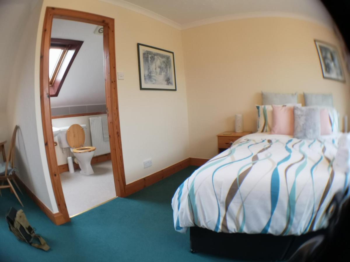 An Escape For 2: Near A Castle Island In Scotland Leilighet Kinross Eksteriør bilde
