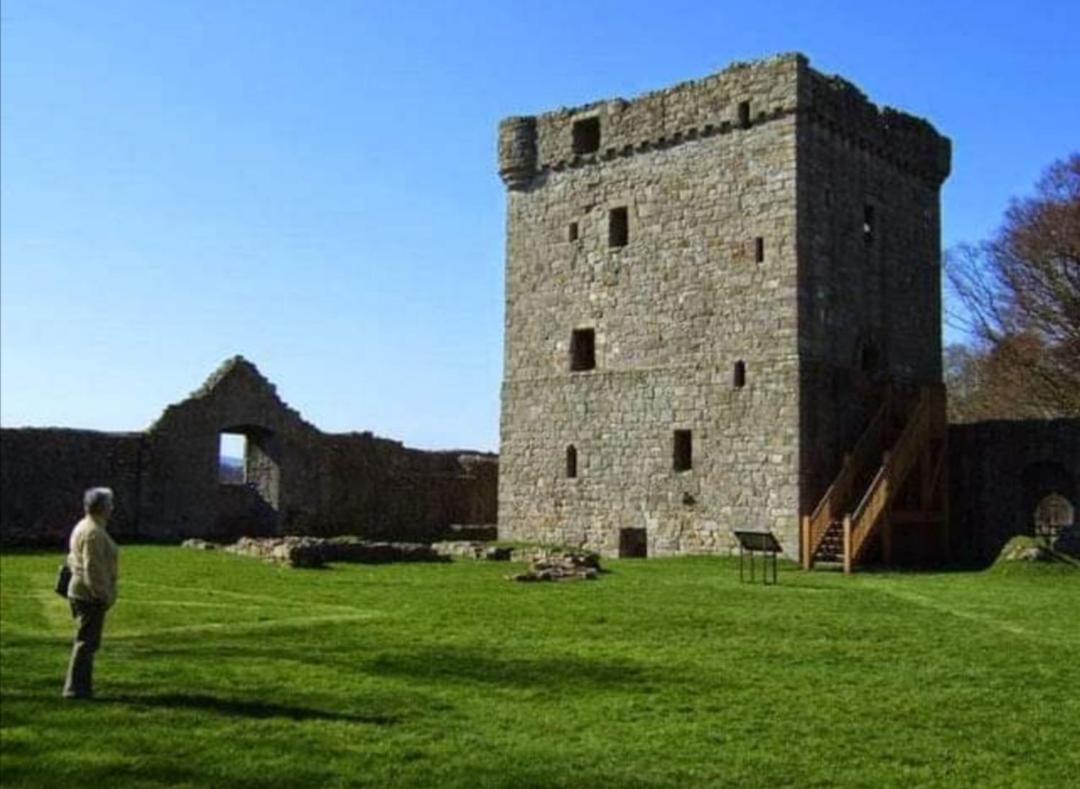 An Escape For 2: Near A Castle Island In Scotland Leilighet Kinross Eksteriør bilde